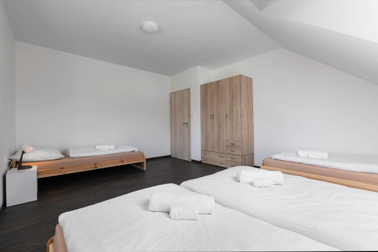 Holiday House Adam Prosecne Ngoại thất bức ảnh
