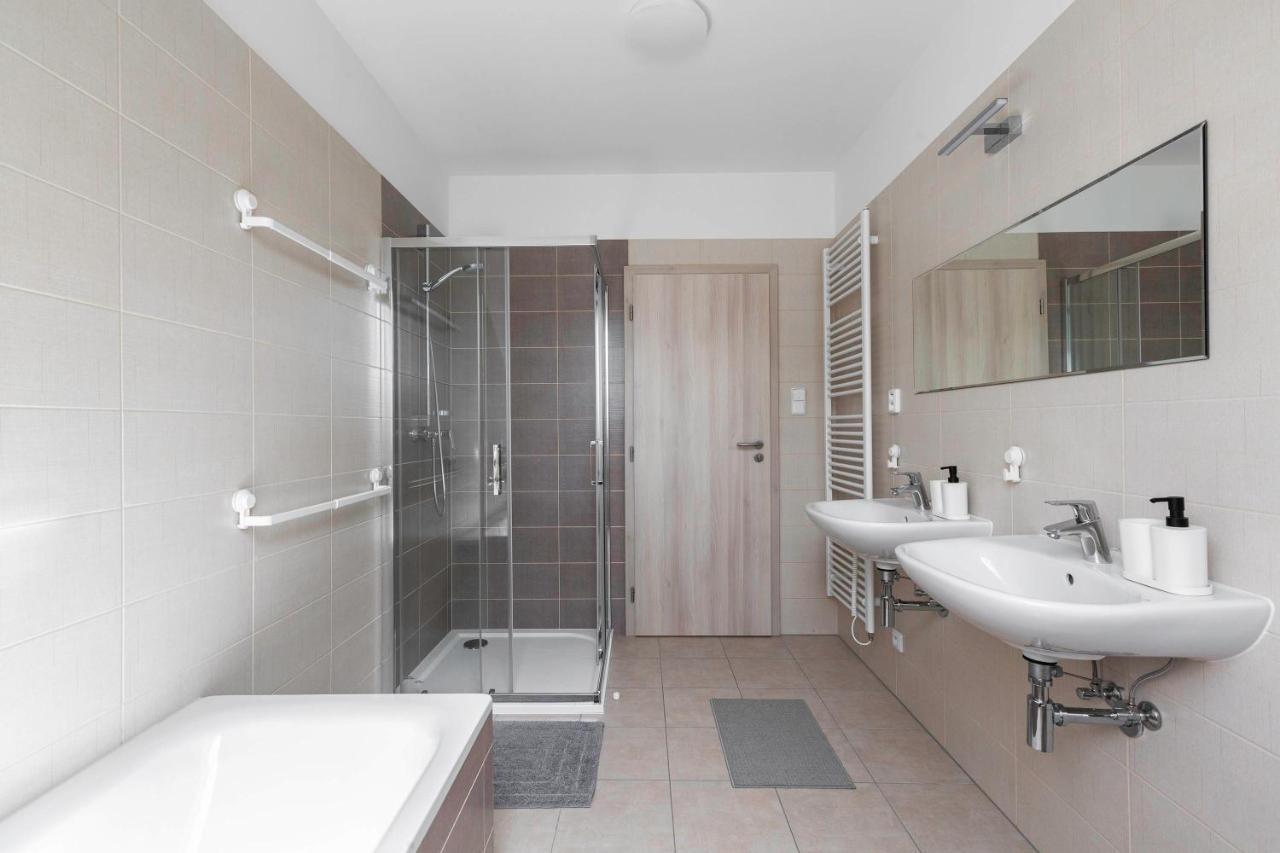 Holiday House Adam Prosecne Ngoại thất bức ảnh