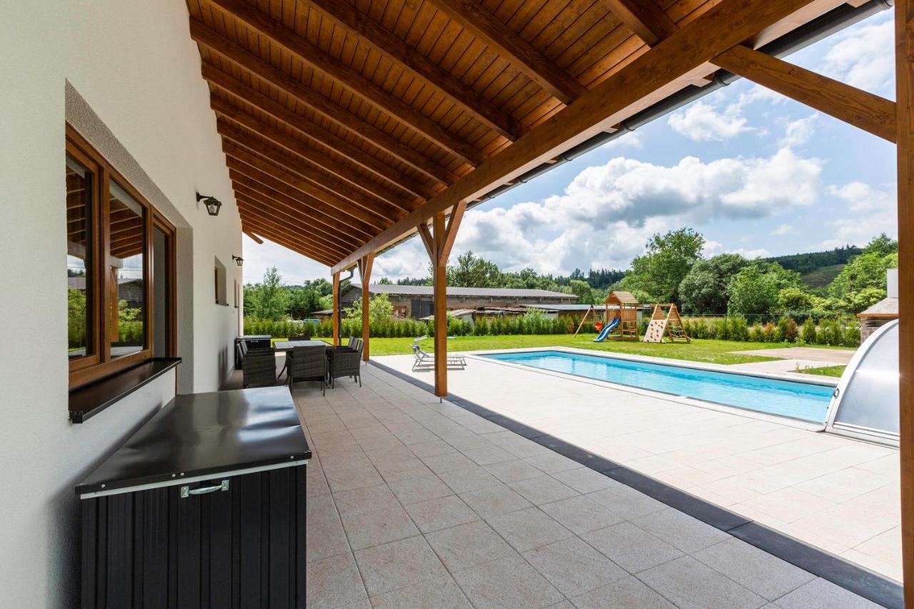 Holiday House Adam Prosecne Ngoại thất bức ảnh
