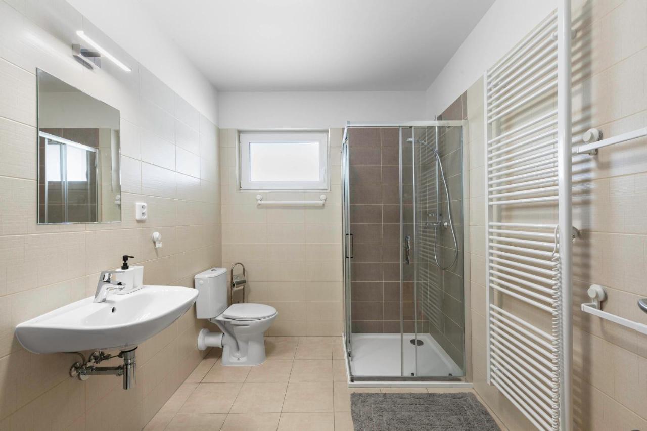 Holiday House Adam Prosecne Ngoại thất bức ảnh